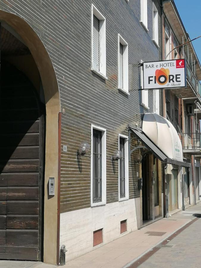 Hotel Fiore & Fiocchi Podenzano Екстер'єр фото