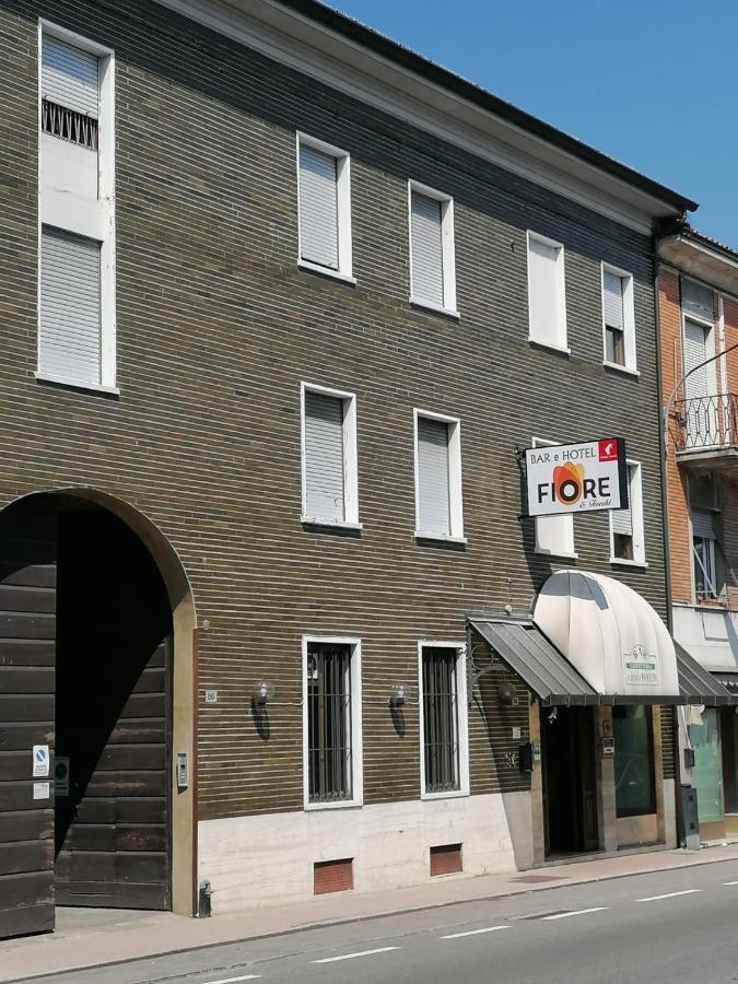 Hotel Fiore & Fiocchi Podenzano Екстер'єр фото