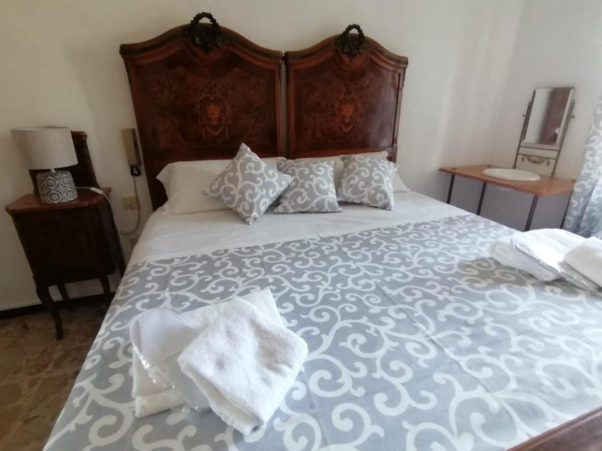 Hotel Fiore & Fiocchi Podenzano Екстер'єр фото